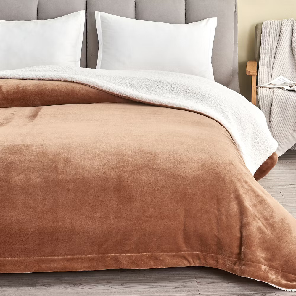 Plush Throw Blanket with Faux Shearling Reverse - Great Bay Home (Twin, gallery