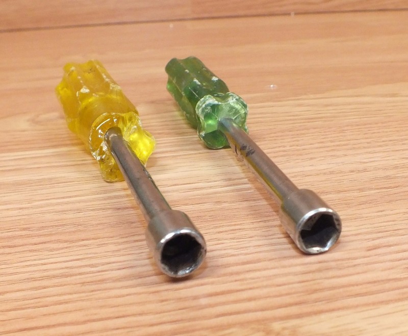 Unbranded/Generic 6 Point Nut Drivers Only With Plastic Handles **READ** gallery