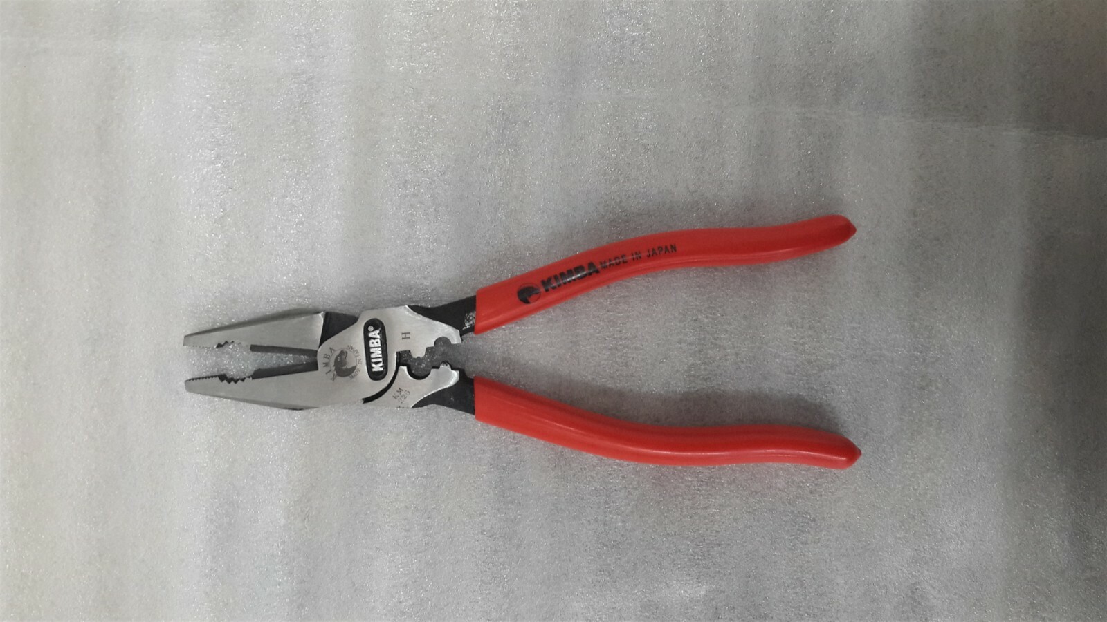 9" POWERFUL HI-LEVERAGE COMBINATION PLIERS - MADE IN JAPAN gallery