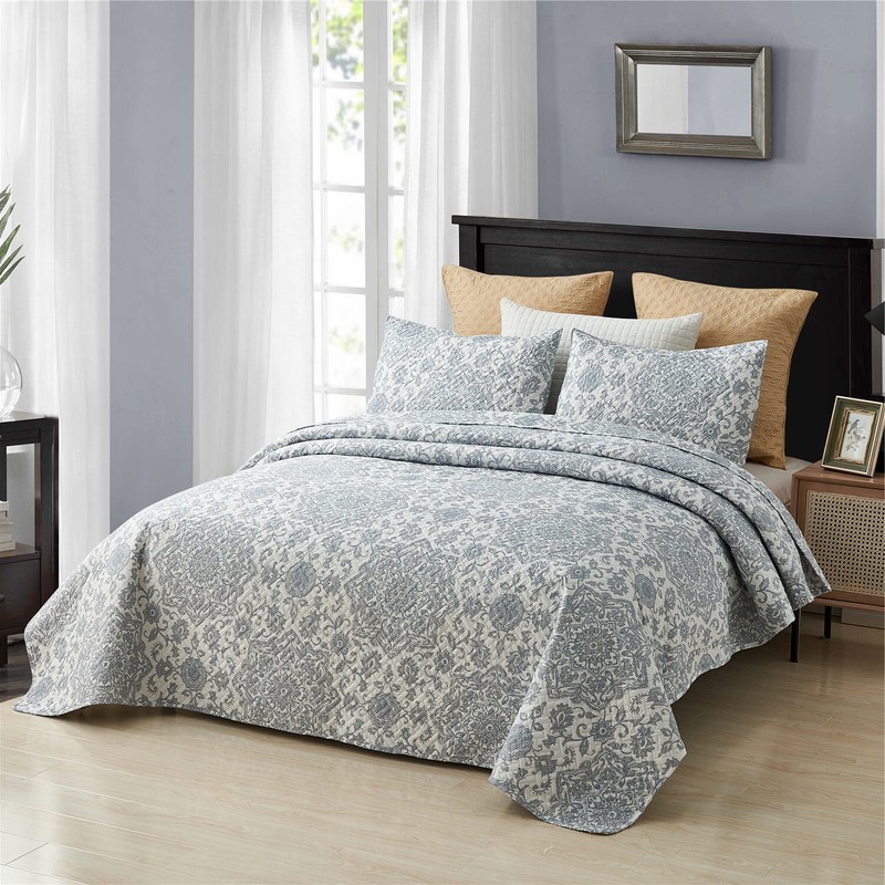 Floral Patchwork Boho Style Quilted Reversible Coverlet All Season Bedspread Set gallery
