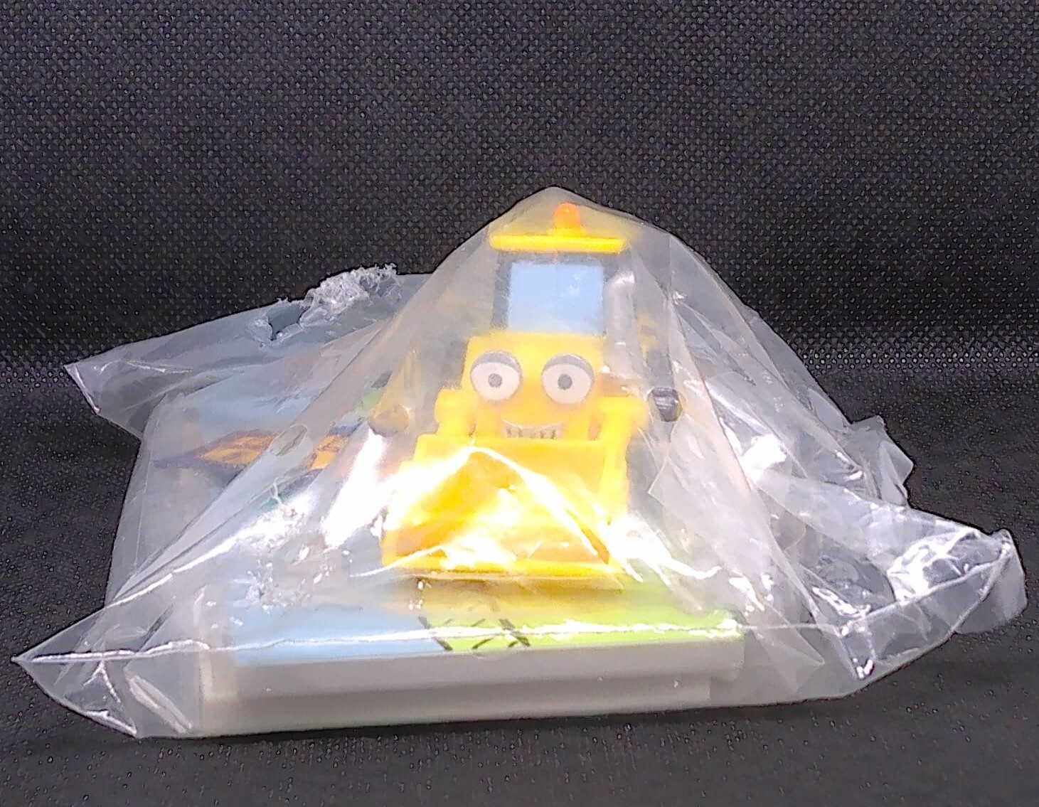2005 Bob the Builder Wind-up Track Cake Decor Set gallery