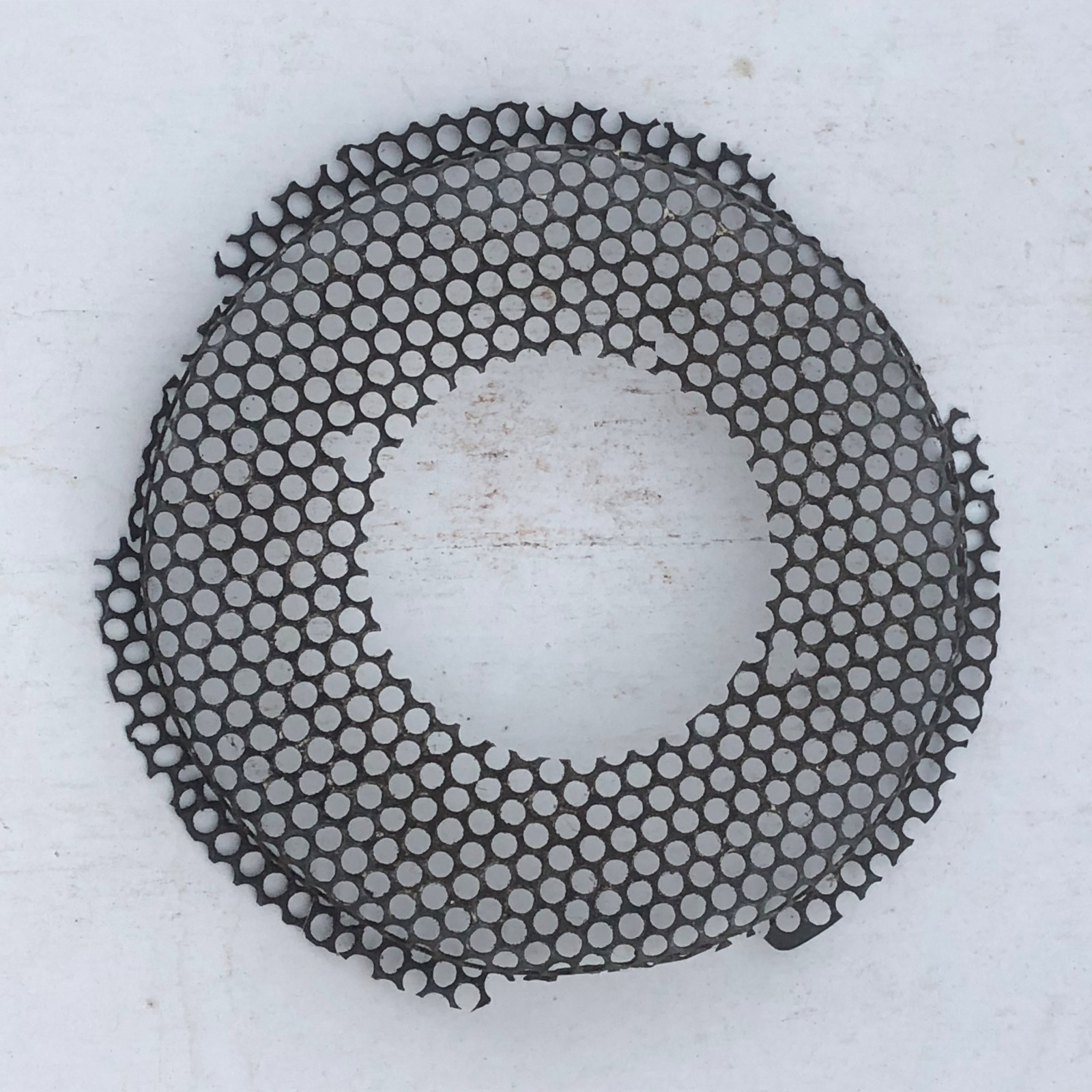 Briggs & Stratton 691725 221661 Rotating Flywheel Screen 2-5 HP gallery
