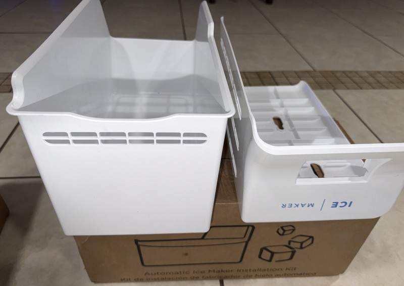 Frigidaire IM117000 Automatic Ice Maker Installation Kit White New Open Box gallery