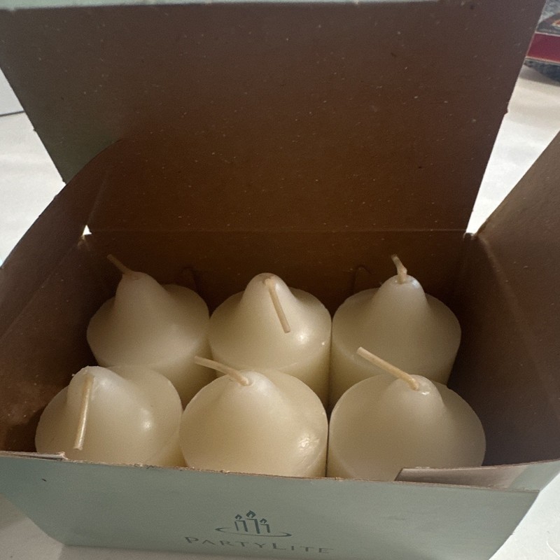 PartyLite (13) & Purity Aromatherapy (2)Votive Candles -15 votives are total gallery