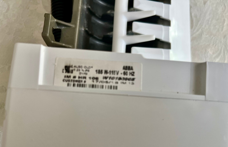 Genuine OEM Whirlpool / KitchenAid Refrigerator Ice Maker W10190965 gallery