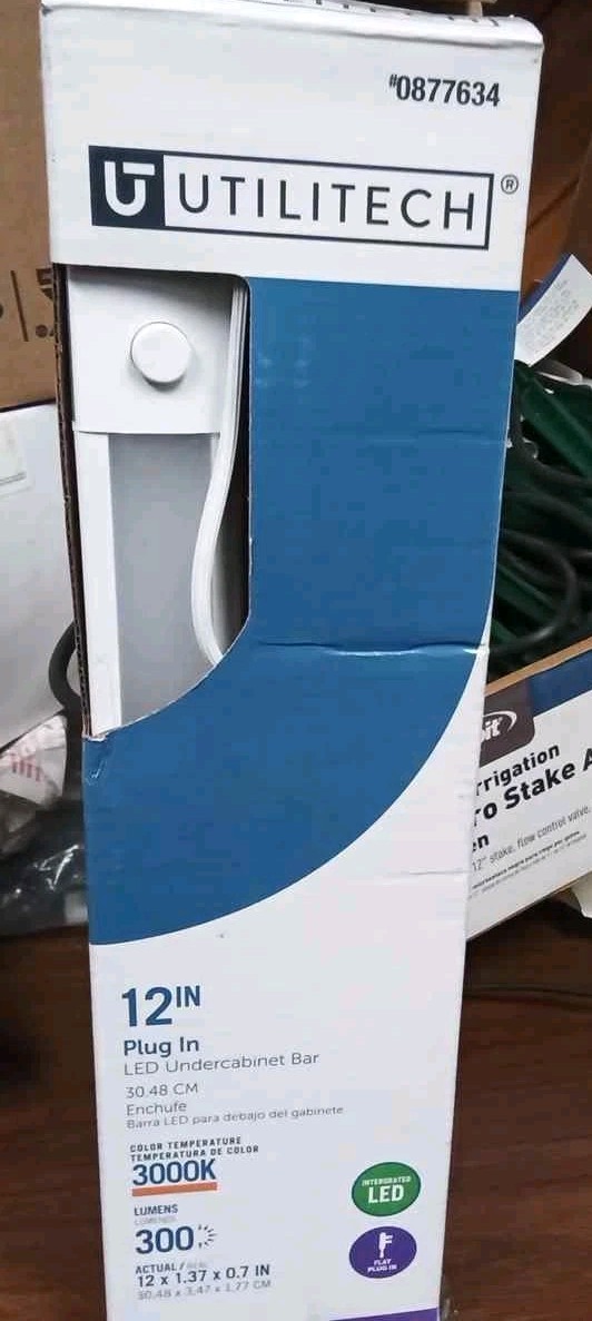 UtiliTech 12"in Led Under Cabinet Light Plug In 0877634 gallery