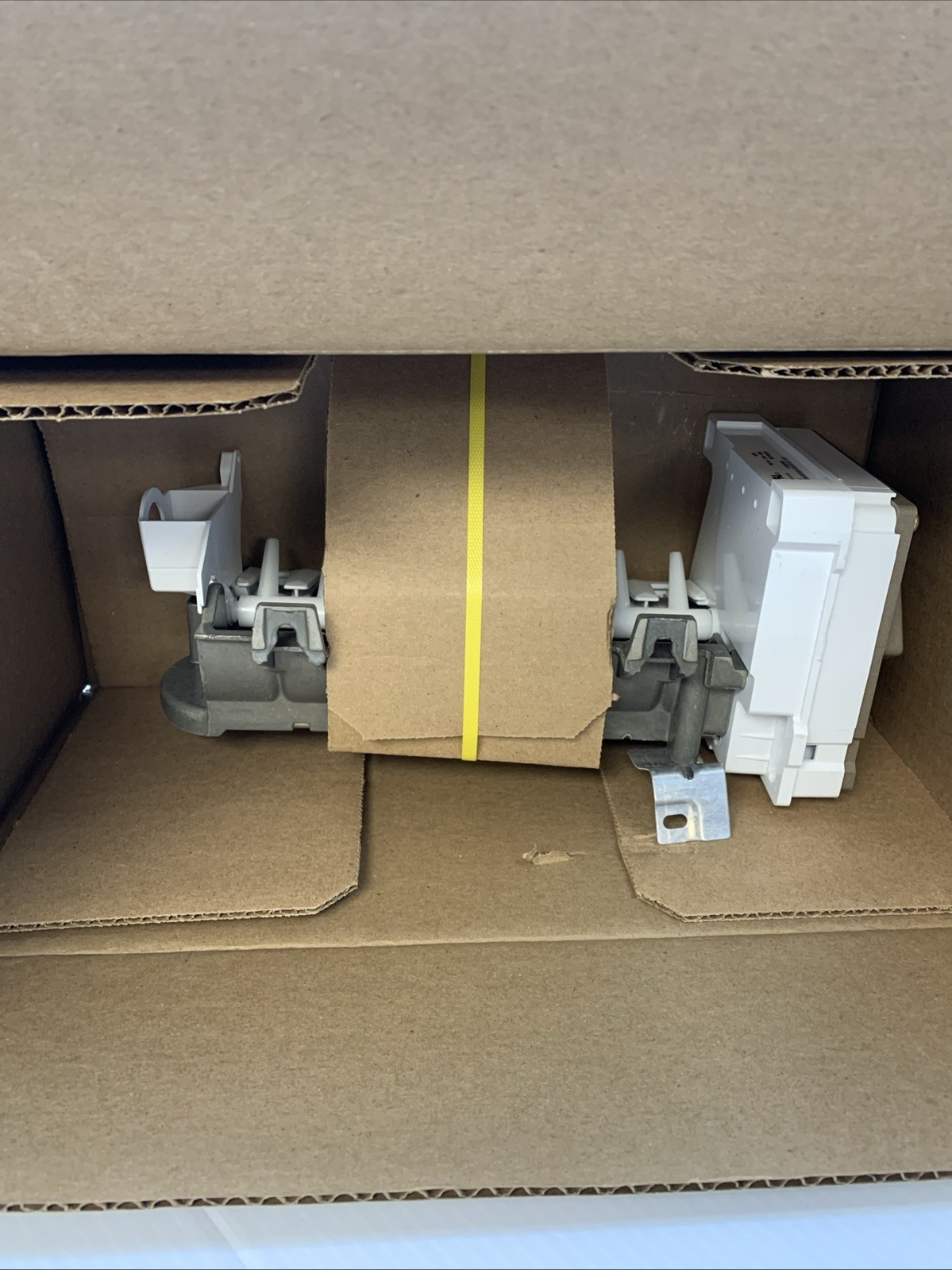 D7824706Q- *NEW* Genuine OEM Whirlpool Refrigerator Ice Maker**FREE SHIPPING** gallery