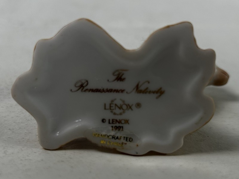 Lenox The Renaissance Nativity Shepherd's Lamb Kneeling Fine Porcelain - No Box gallery