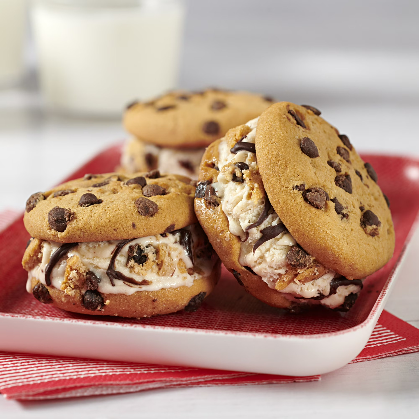 CHIPS AHOY! Chewy Chocolate Chip Cookies, Party Size, 26 oz gallery