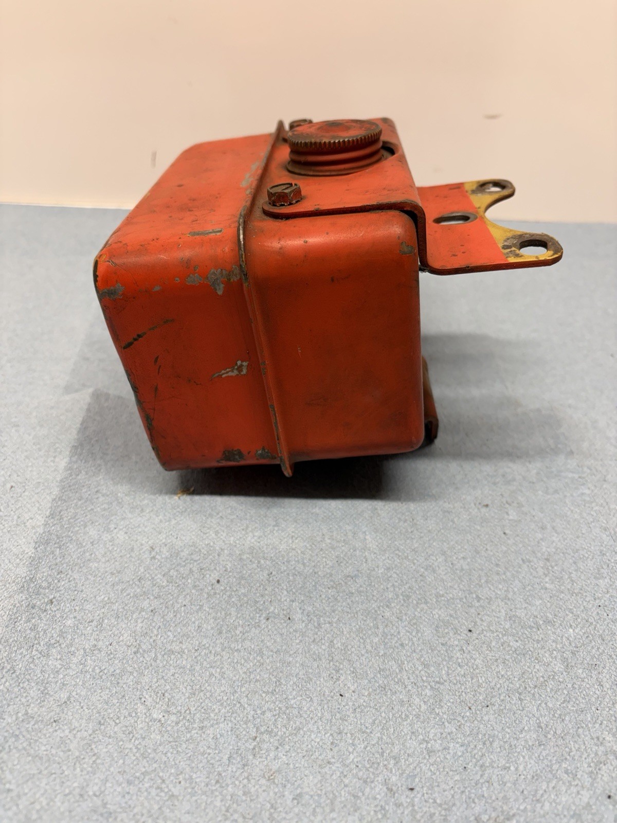 Tecumseh 3.5HP fuel tank 30656B gallery
