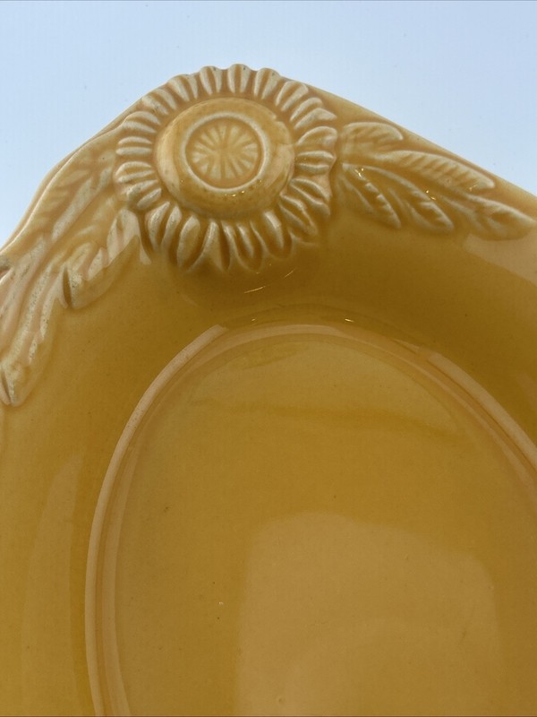 Appolia Sunflower Yellow Ceramic 10" Baking Dish, Made In France, Golden Yellow gallery