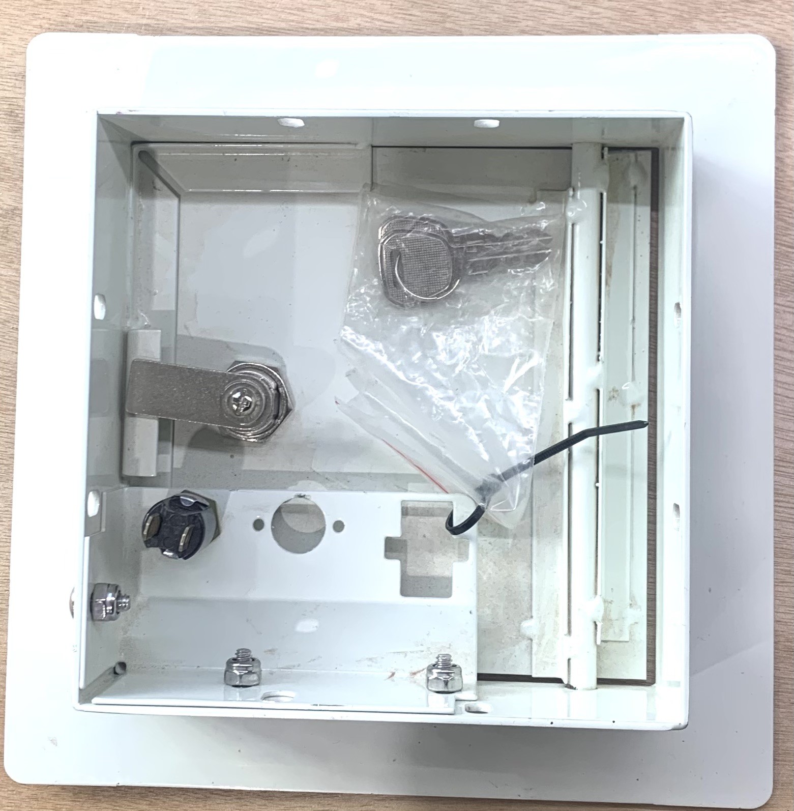 6" X 6" Lockable White Metal Access Panel. Service Shaft Door Panel with Key. Pl gallery