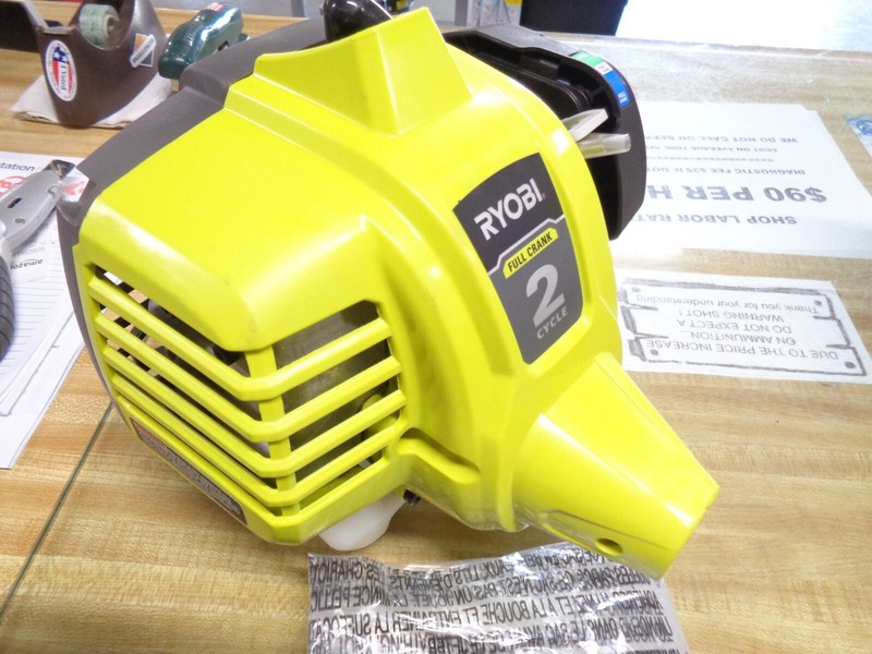 25CC GENUINE RYOBI 2 STROKE ENGINE VERTICAL OR HORIZONTAL RT253, RY254 WEEDER gallery