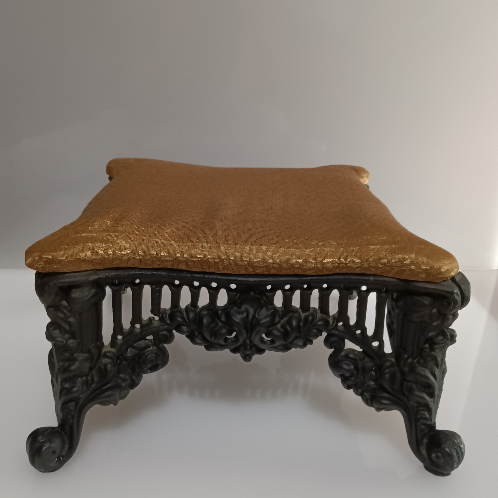 Sturdy & Stylish Victorian Style Cast Iron Footstool W/ Gold Color Tapestry Top gallery