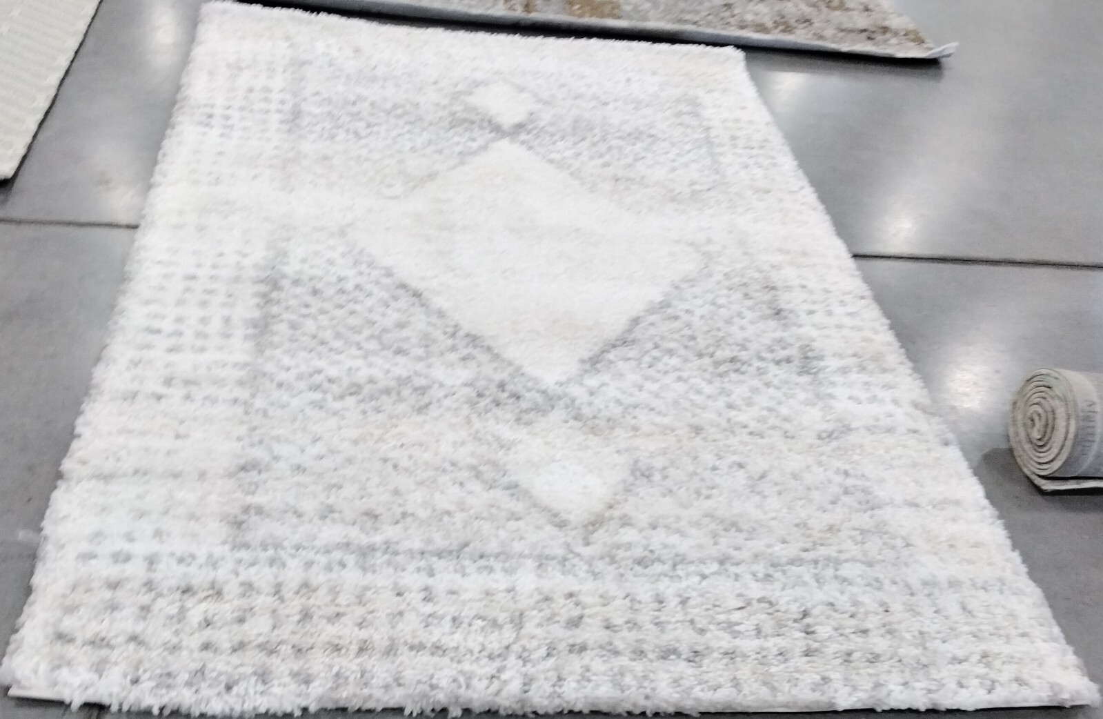 IVORY / GREY 5'-3" x 7'-6" Back Stain Rug, Reduced Price 1172764845 FNT827A-5 gallery