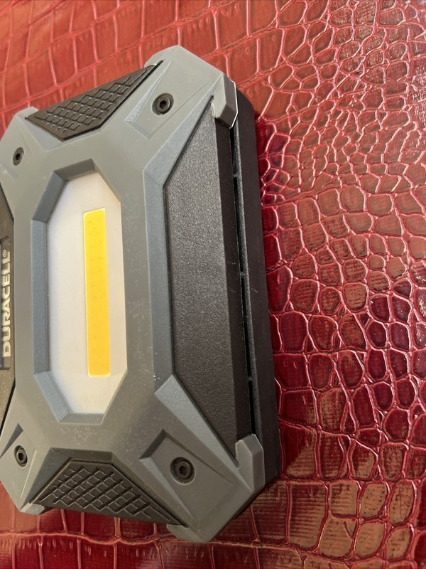 Duracell 600 Lumen Portable Handheld Battery Operated Water Resistant Work Light gallery