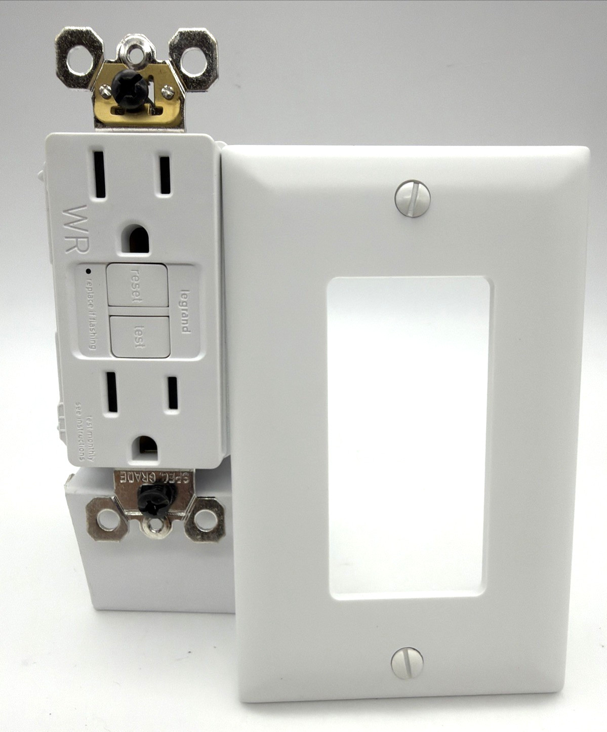 P&S 1597TRWRW 15A GFCI Outlet Self-Test Tamper & Weather Resistant NEW gallery