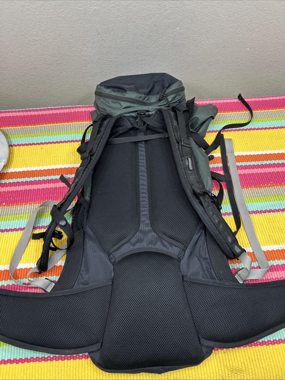 Gregory G Pack Wraptor Stabilizer Travel Camp Hike Internal Frame Gray Backpack 5