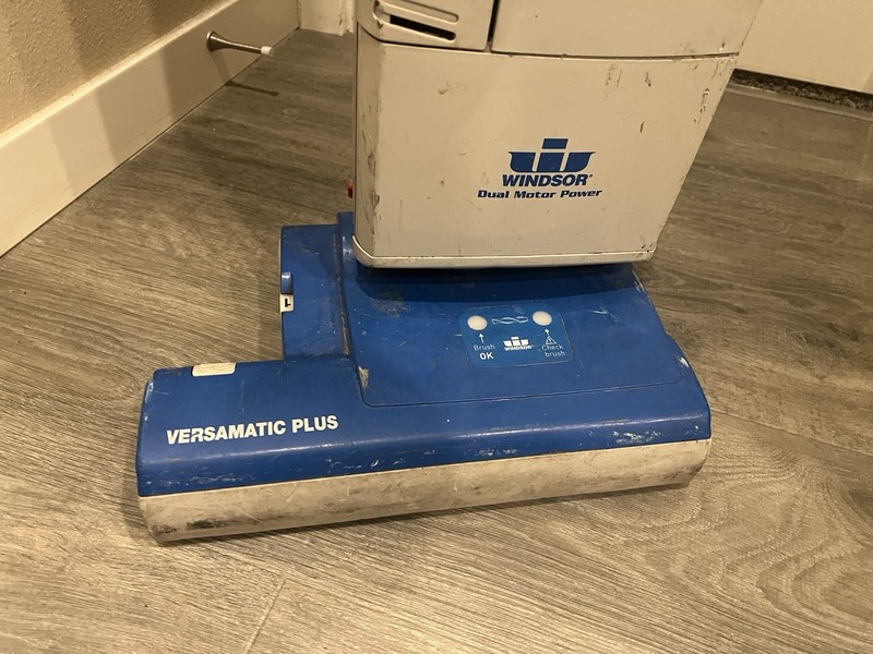 WINDSOR KARCHER VERSAMATIC PLUS VSP 14N SEBO COMMERCIAL VACUUM USED WORKS TESTED gallery