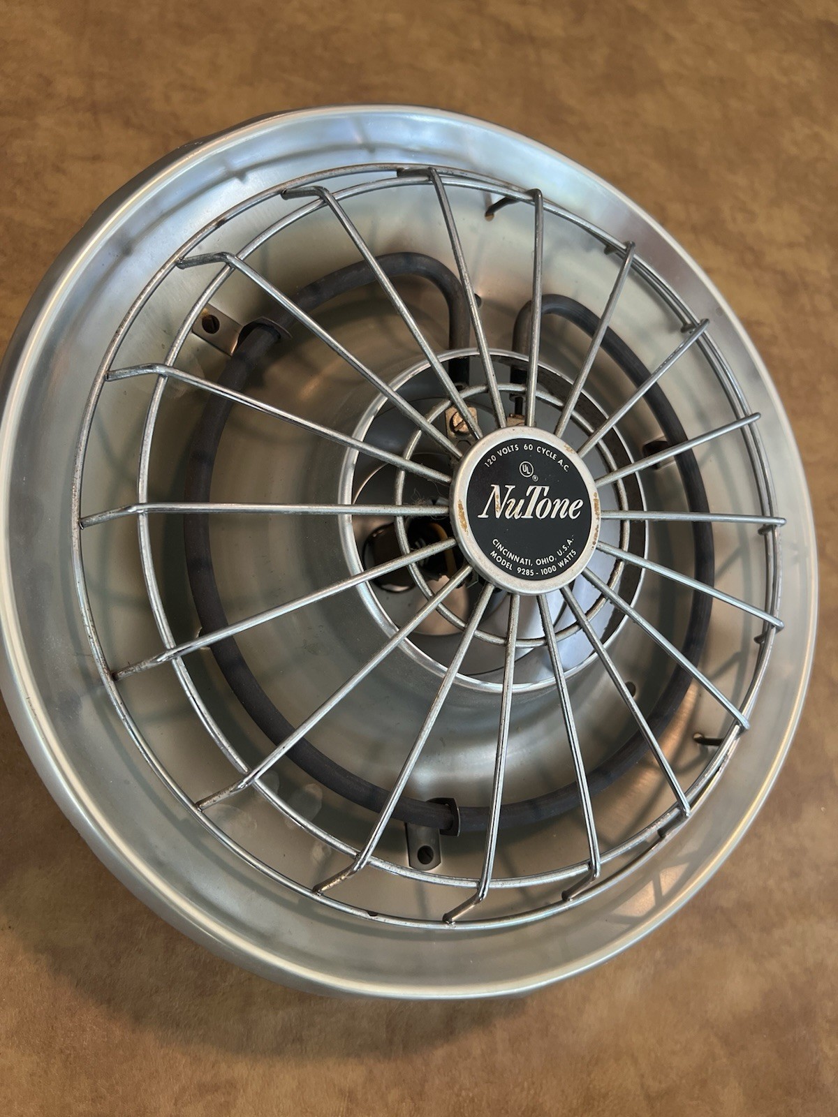 VINTAGE-NUTONE Radiant Ceiling Bathroom Heater Silver Aluminum 1000W Model 9285 gallery