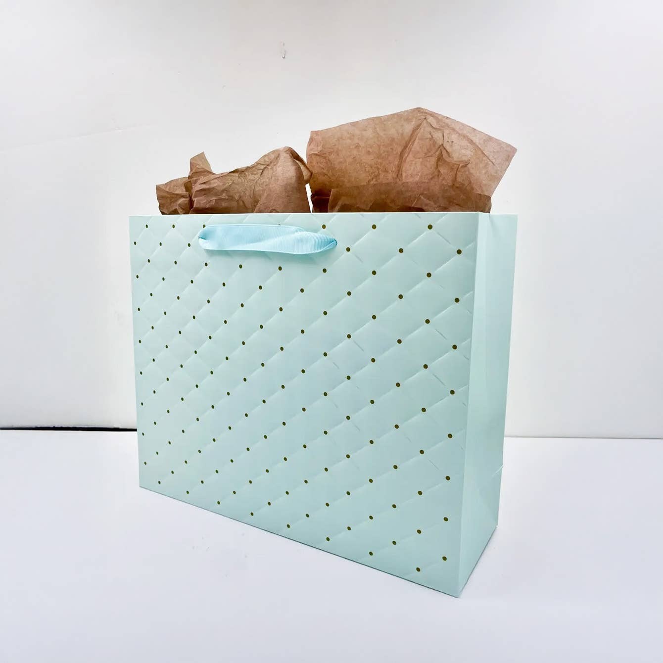 Tiffany blue dot wavy surface gift bag w/ tissue: Medium gallery
