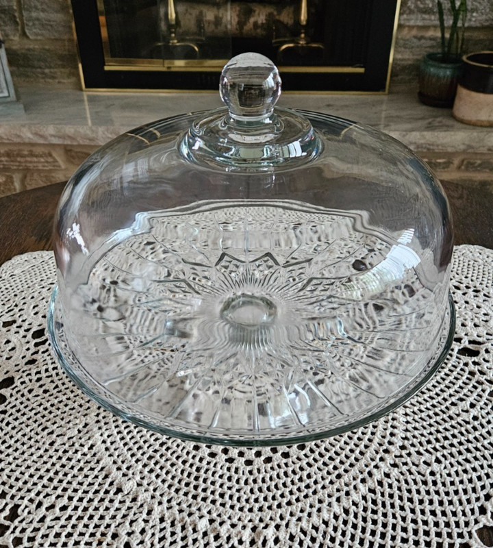 Vintage Anchor Hocking Canfield 2 pc Footed Cake Plate Set Dome Lid Punch Bowl gallery