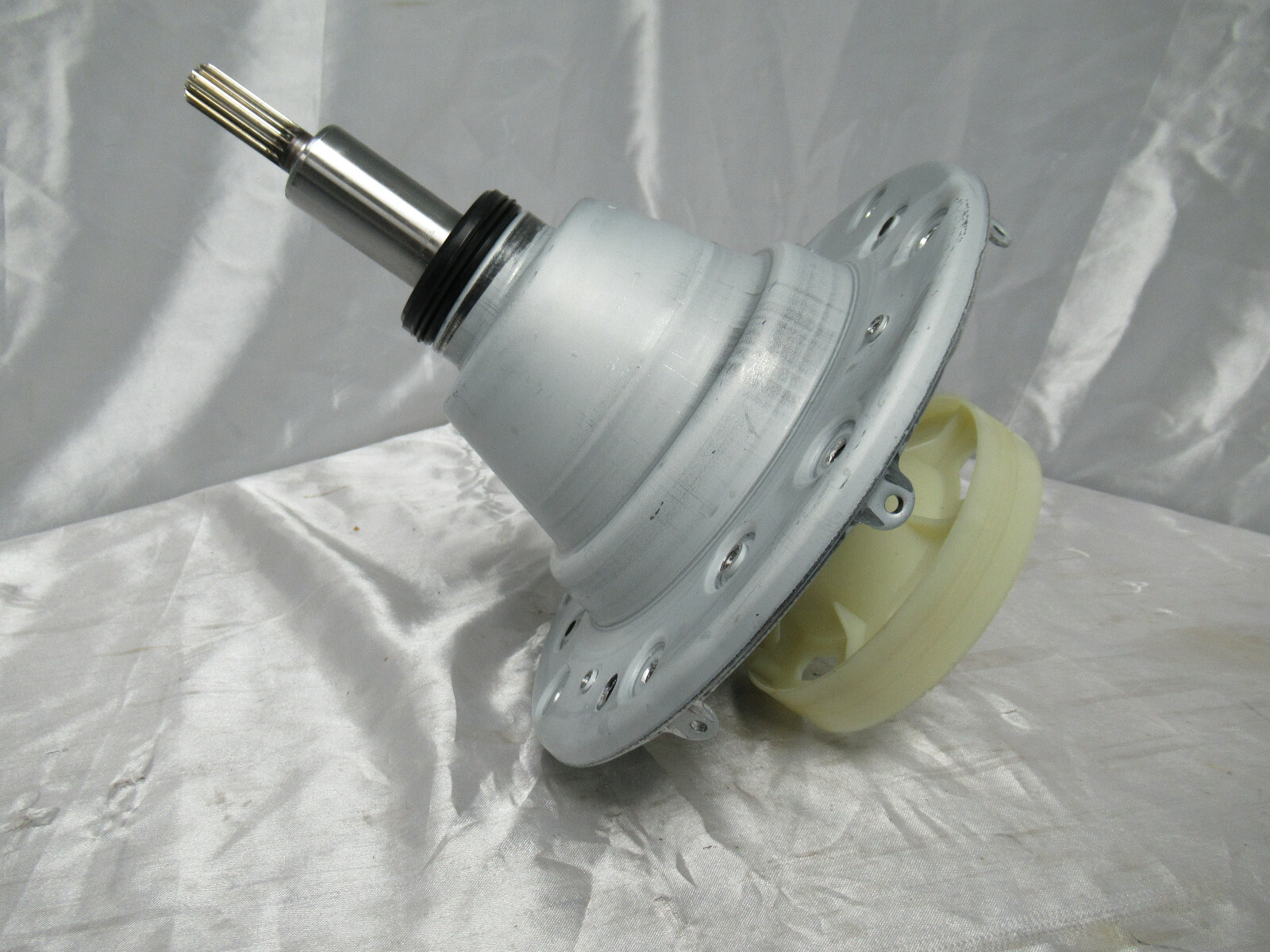 Frigidaire Stack Unit Washer/Dryer Transmission w/Pulley 5304517318 (Lot #30) gallery