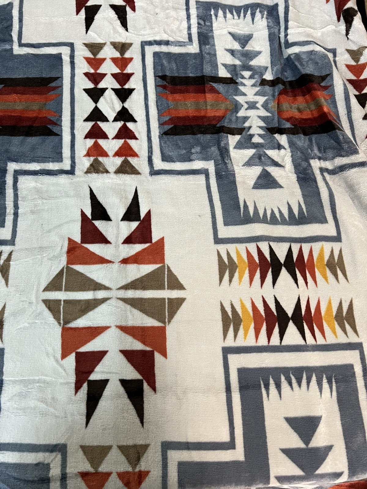 Native American Style 2 Ply Plush Reversible Throw Blanket Baby-Kid Light Grey gallery