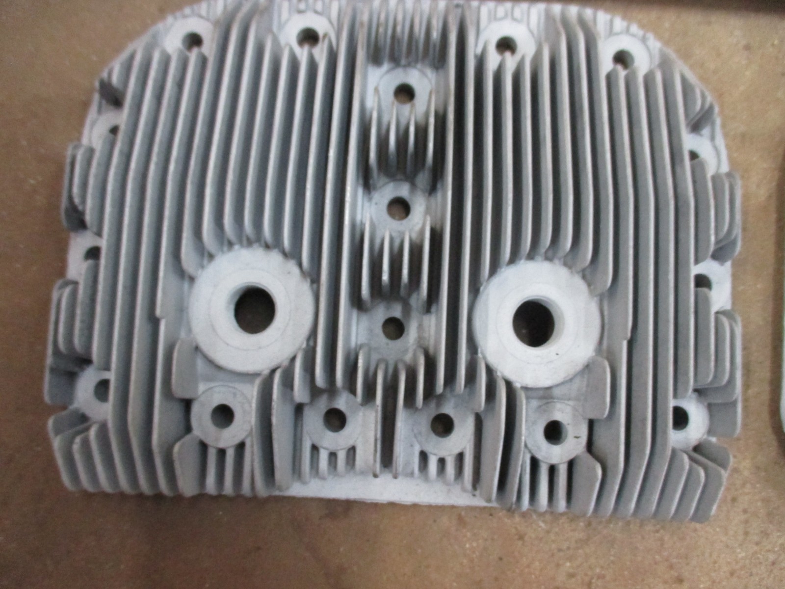 VH4D1 WISCONSIN ENGINE HEAD SANDBLASTED WAS ON A RUNNING BOBCAT 730 USED gallery