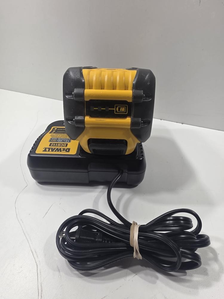 DEWALT CHARGER DCB112 (P13019028) gallery