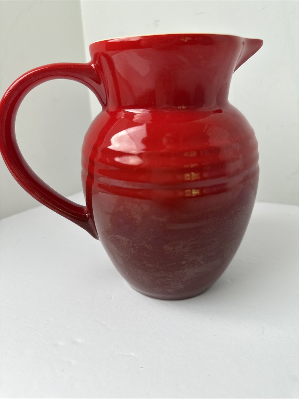 Le Creuset Breakfast Jug Cerise Cherry Red 0.7 L Small Pitcher Stonewear Ombre gallery