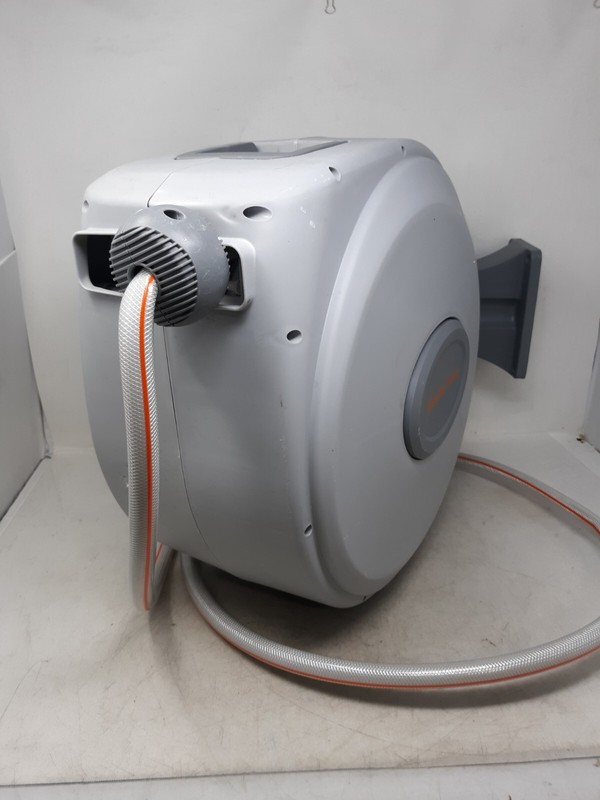 Giraffe Tools Retractable Water Hose Reel Wall Mounted Hose Reel 5/8-IN 65-FT gallery