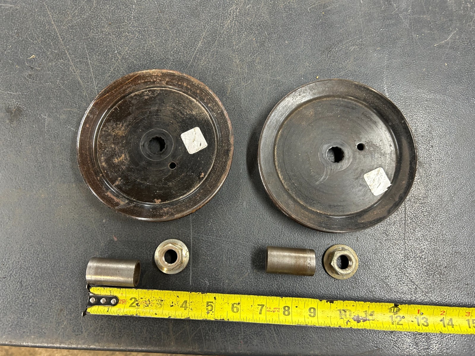 Cub Cadet LTX1046 13AP91AT010 deck spindle pulleys #756-04356 gallery