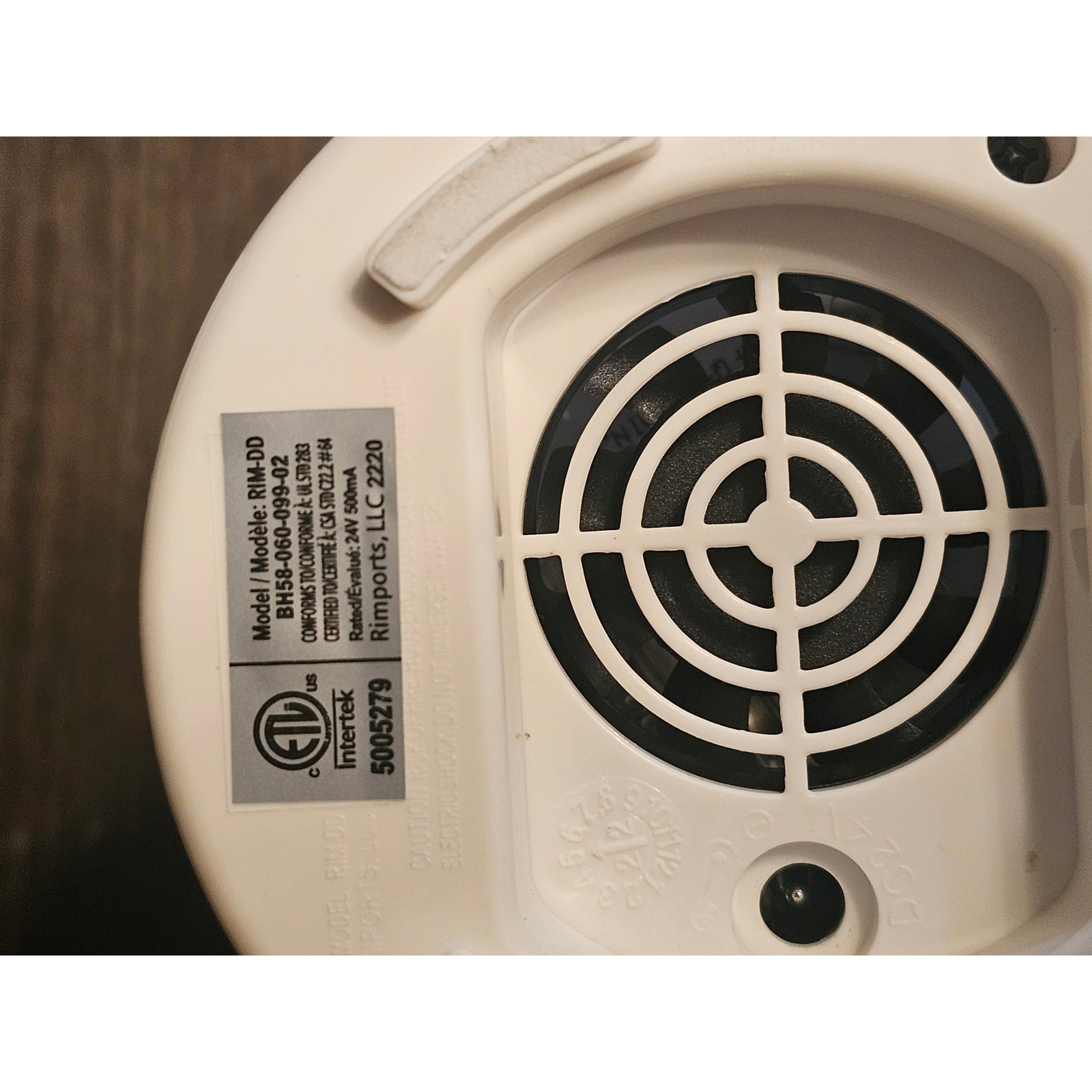 Intertek Model RIM DD BH58 060 099 02 Scent Diffuser No Power Cord gallery