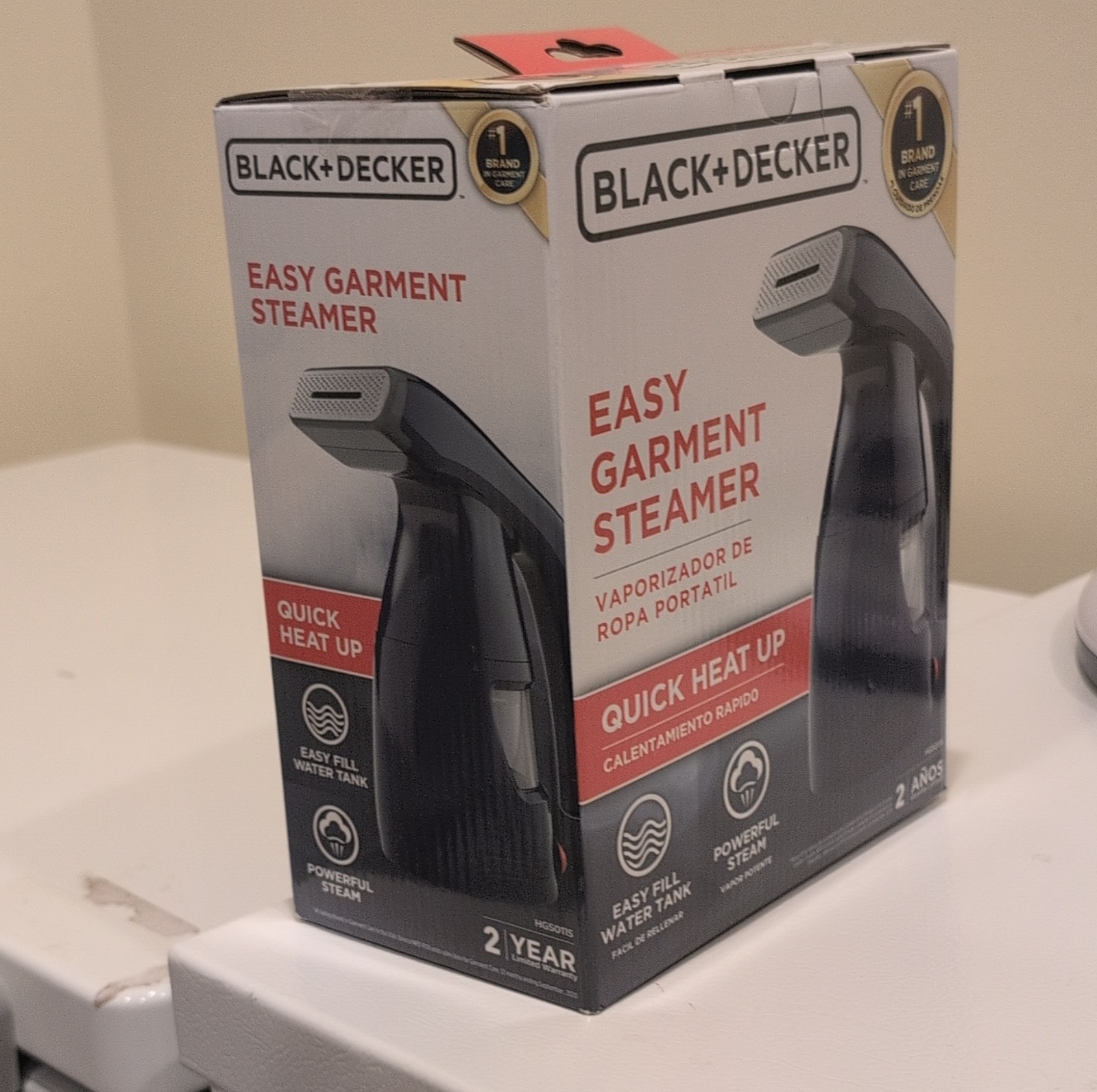 BLACK+DECKER Easy Garment Steamer Quick Heat Up Handheld Corded Powerful Steam gallery