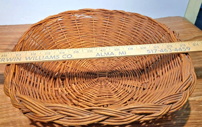 Large Wicker Bread Fruit or Floral Centerpiece Square Basket 3.5" Tall gallery