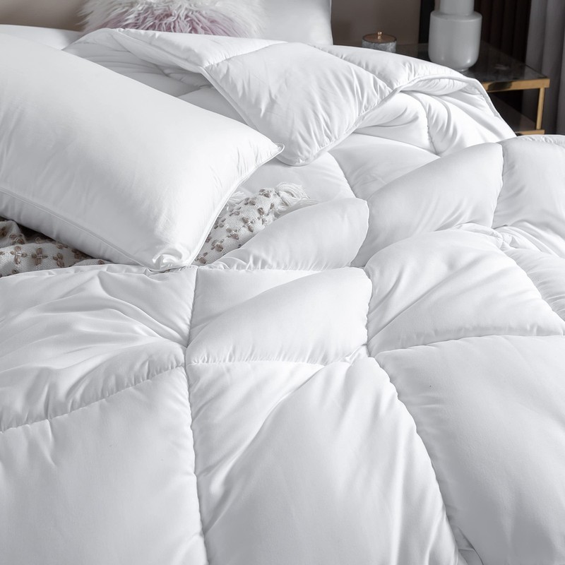 Winter Extra Warm White Queen Size Down Alternative Comforter, Heavyweight Al... gallery