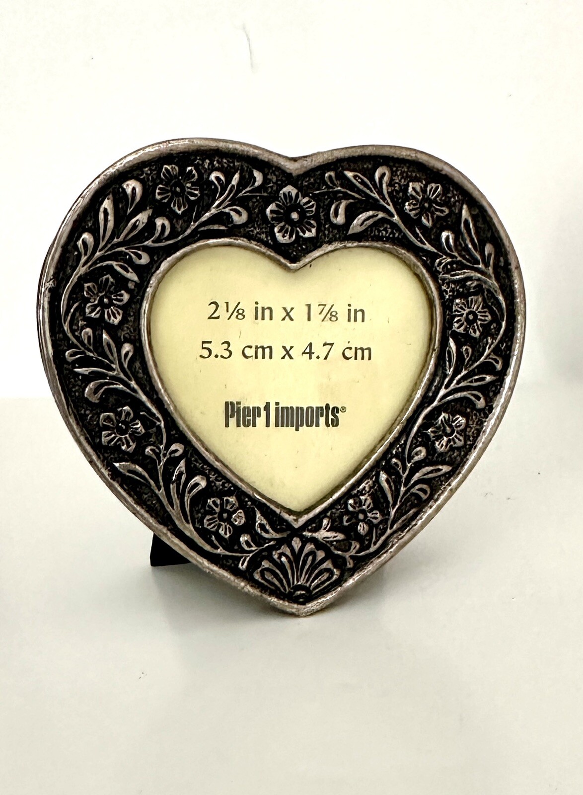 PIER 1 - 3 Mini Frames Heart Oval Rectangle Floral w Back Stand appox 2" each gallery
