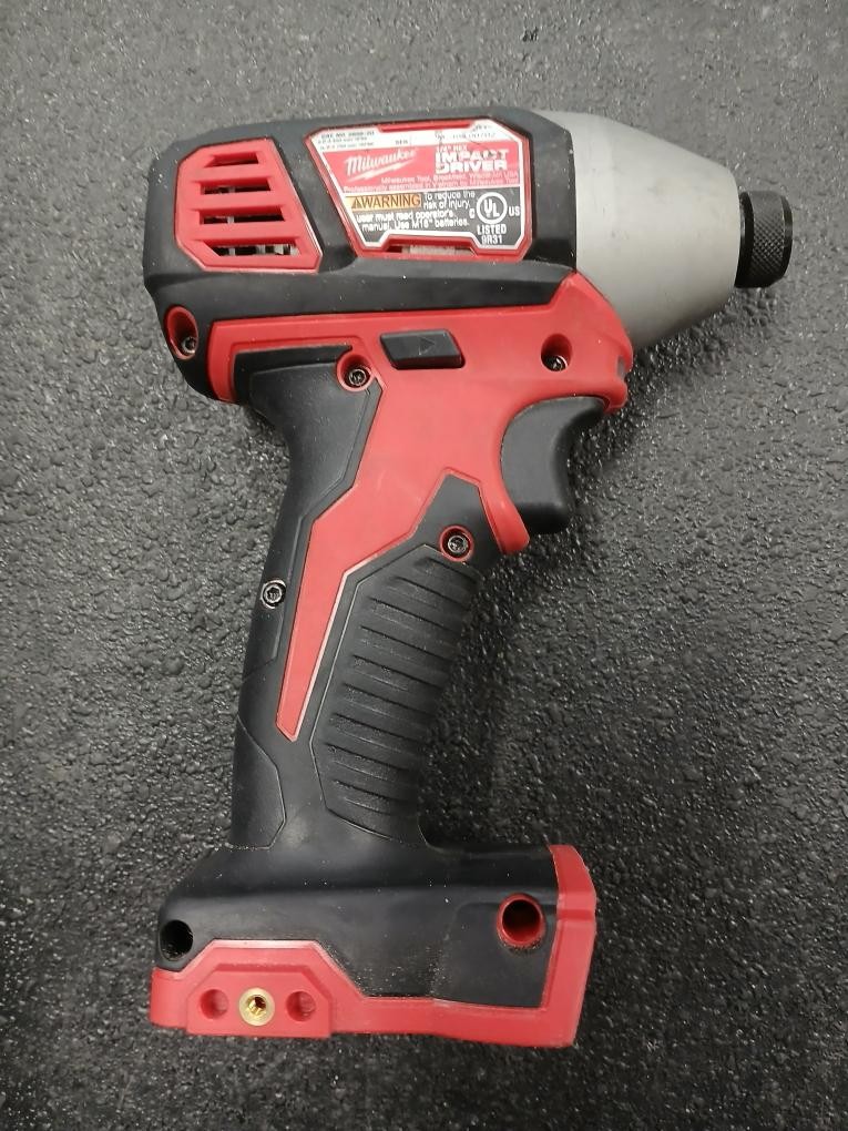 MILWAUKEE TOOLS 2656-20 - IMPACT DRIVER (P11033333) gallery