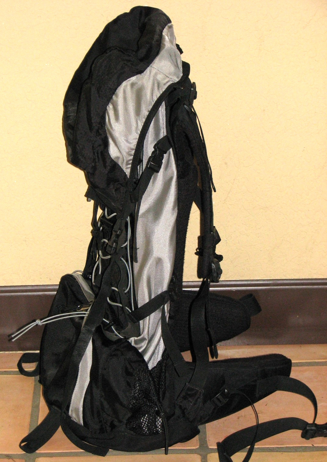 Eddie Bauer Internal Frame Backpack, Men's 66L, EB20453 2
