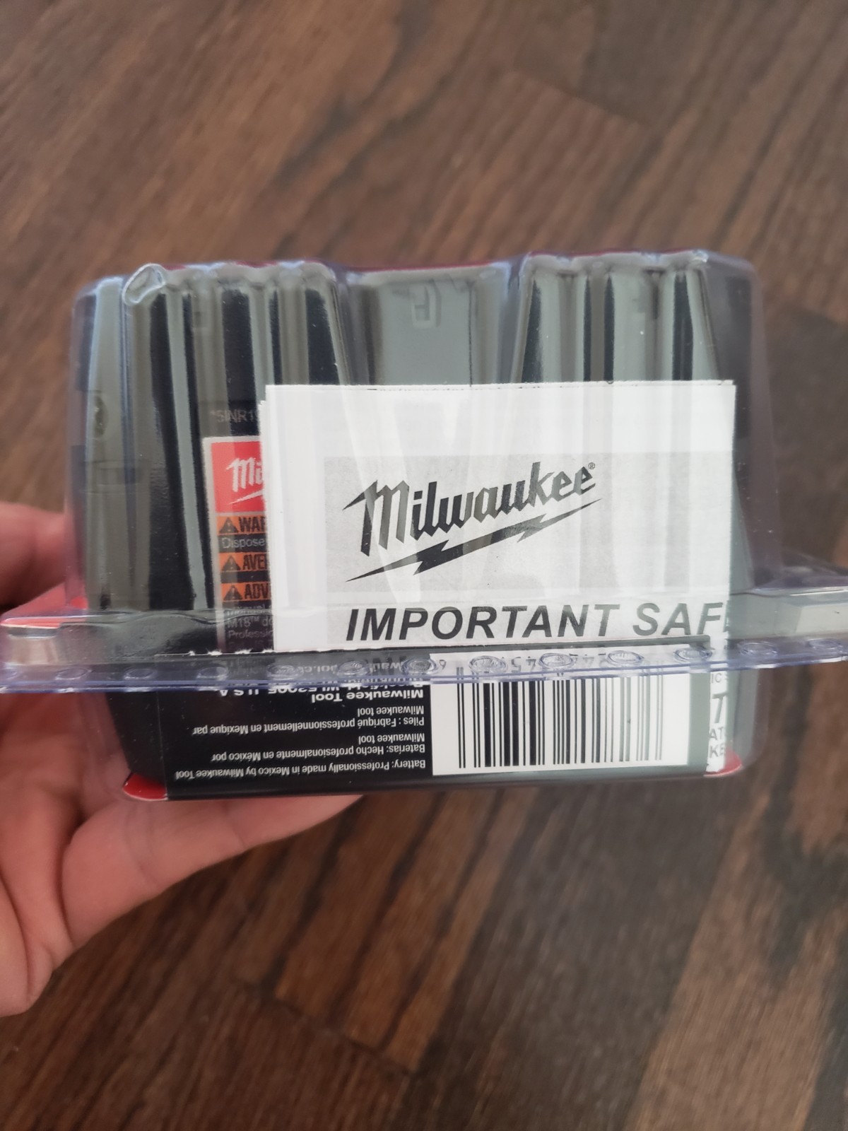 Milwaukee M18 REDLITHIUM XC5.0 Extended Battery Pack - Black (48-11-1850) gallery