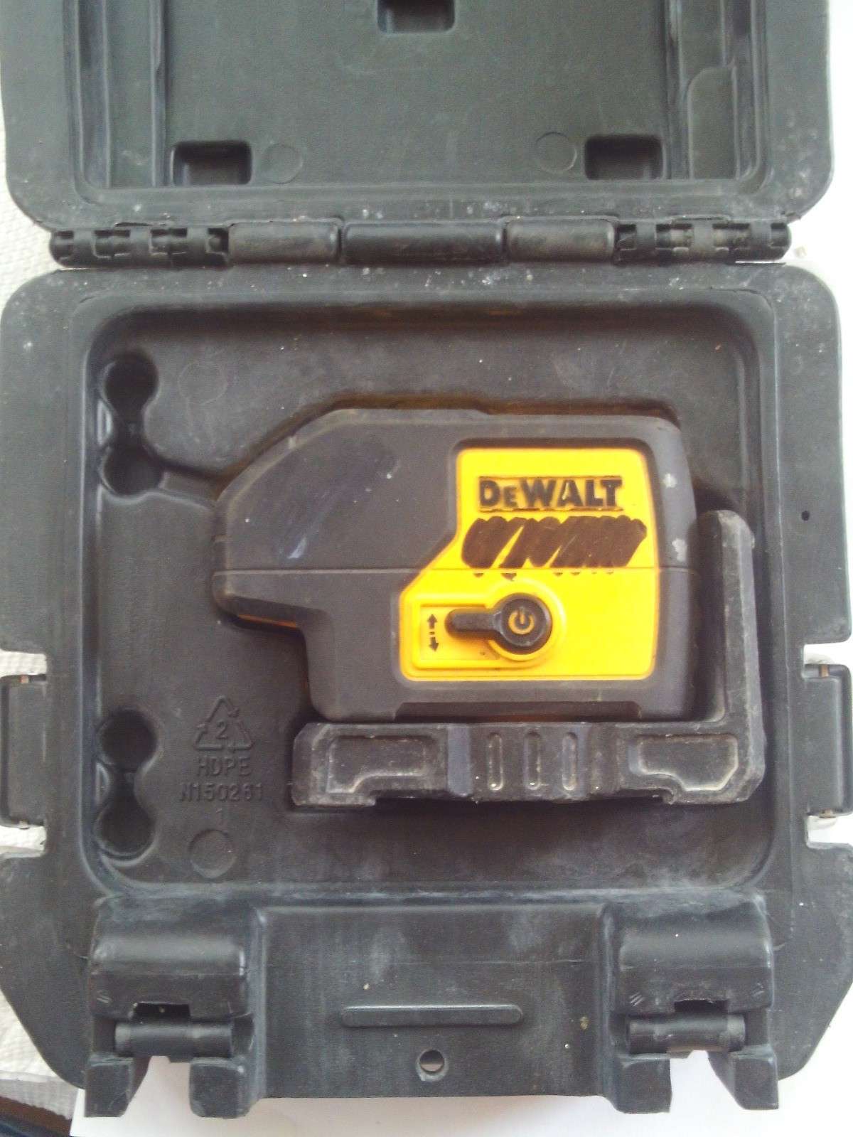 DeWalt DW083 3 Beam Laser Pointer Level, with Storage Case gallery