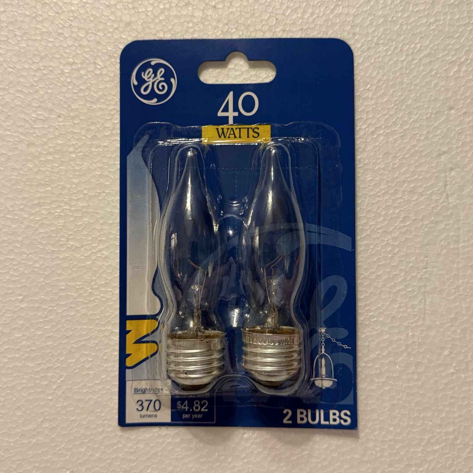GE Light Bulbs 40Watts Bent Tip Crystal Clear Medium Base Decorative 2-pack NEW gallery
