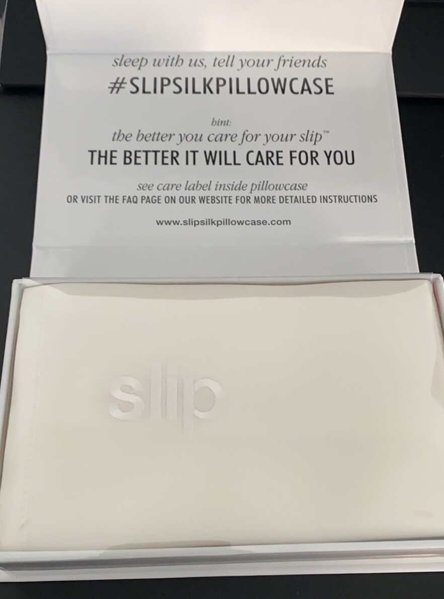 SLIP Silk Pillowcase White Standard Size gallery