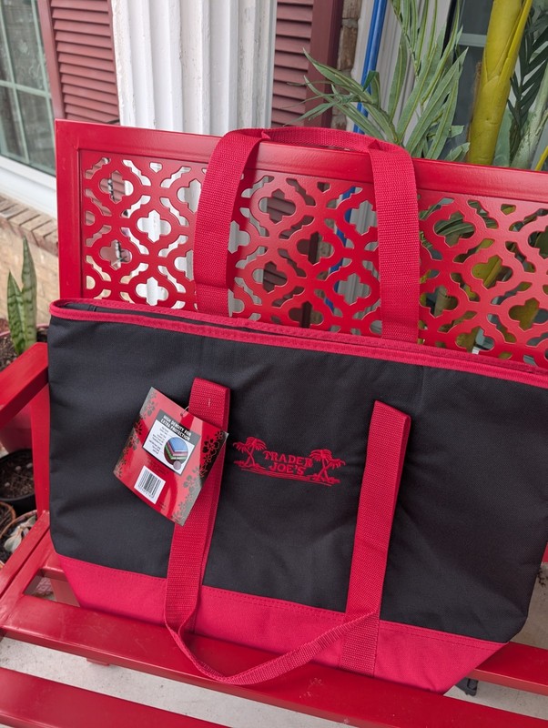 TRADER JOE'S ~ EXTRA LARGE Reusable Insulated Bag { Red+Black } gallery