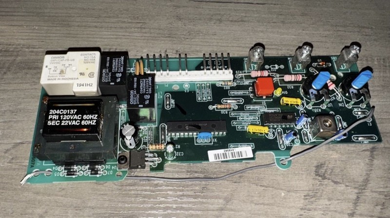 Liftmaster Chamberlain Red Button Logic Board 41A5021-1e gallery