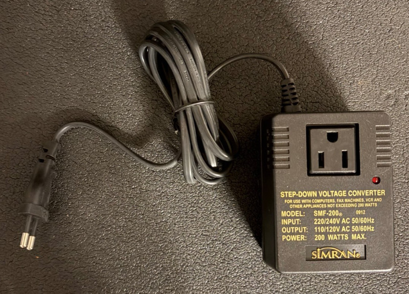 Simran Deluxe Step Down Converter International 220/240V To US 110/120 V SMF-200 gallery