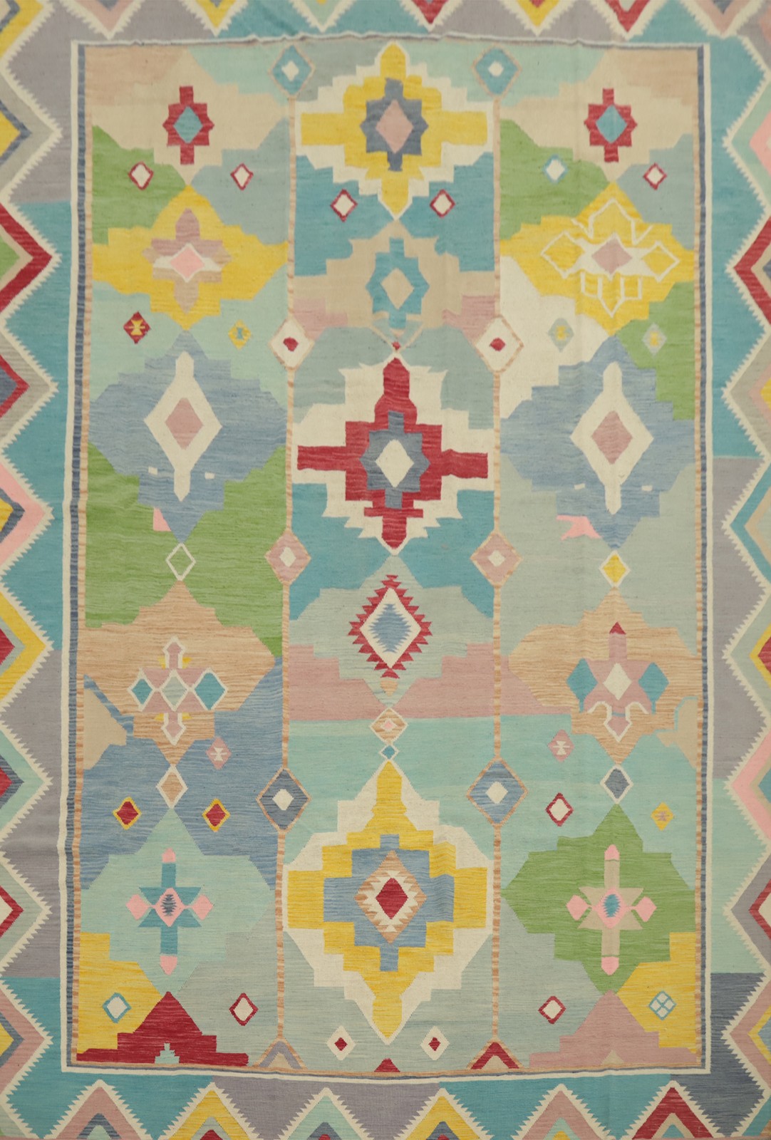 Vibrant Flat-weave Large Kilim Rug 10x13 Bringing Brightness to Any Room gallery