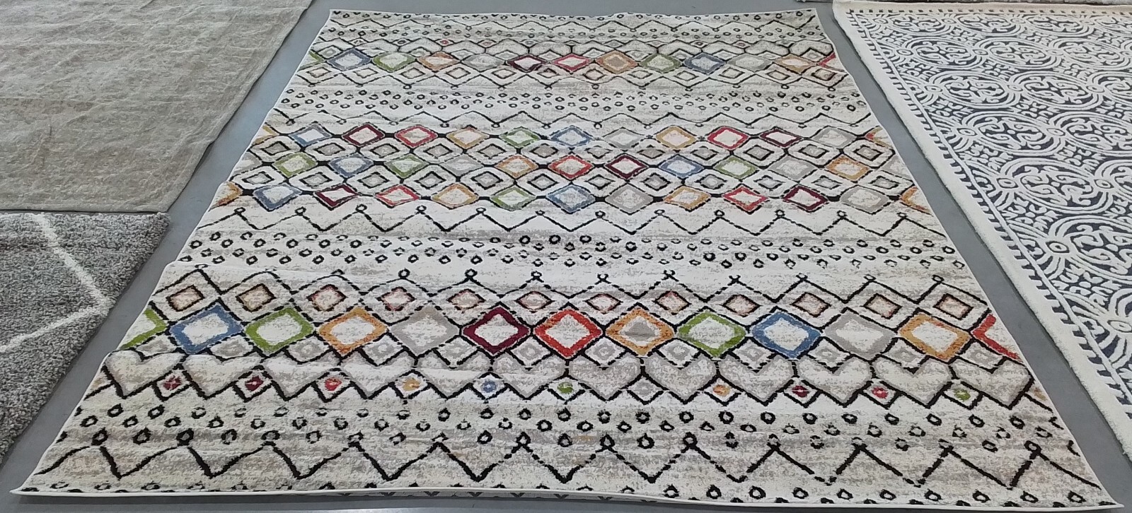 IVORY / MULTI 8'-0" x 10'-0" Flaw in Rug, Reduced Price 1172773125 AMS108K-8 gallery