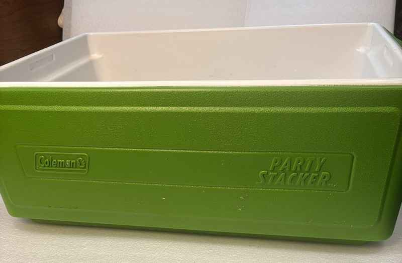 Coleman 24‑Can Party Stacker Cooler – Green – Model 6225 – Very Clean No Lid gallery